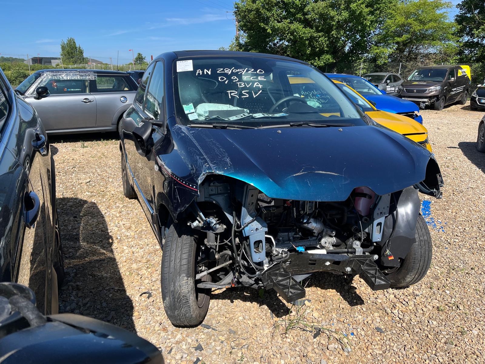 RENAULT Twingo 0.9 TCe 95 EDC